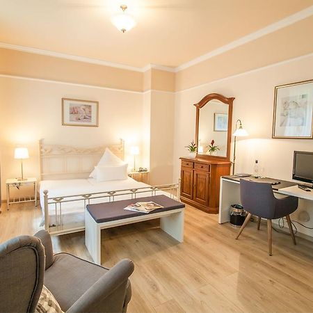 Hofgut Dippelshof Hotel- Und Restaurant Kg Muehltal  Bagian luar foto